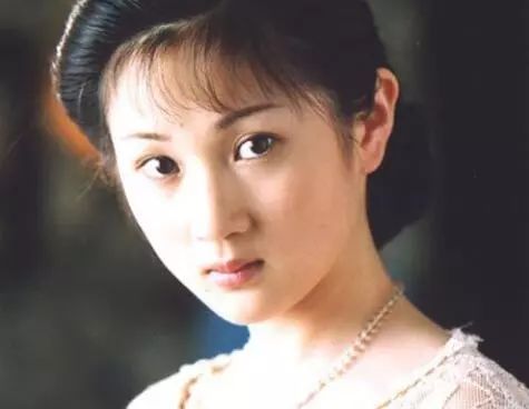 像雾像雨又像风：富家小姐为朋友两肋插刀，却反被插了两刀