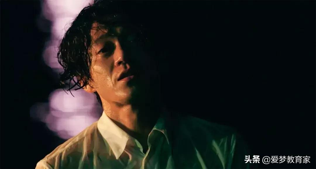 亚洲最狂野女导演,一年出3部新片,半个演艺圈为她站台