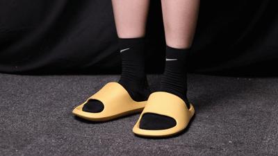 跟椰子拖鞋一样脚感,踩屎感椰子拖鞋穿搭