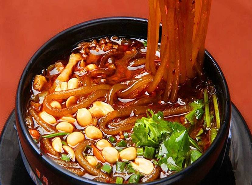 来一杯敬岁月,来一杯微醺助睡眠