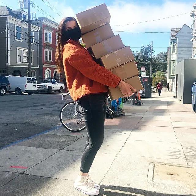 美国妹子用小发卡换回一辆车，终极目标是房子！看完不想打工了…