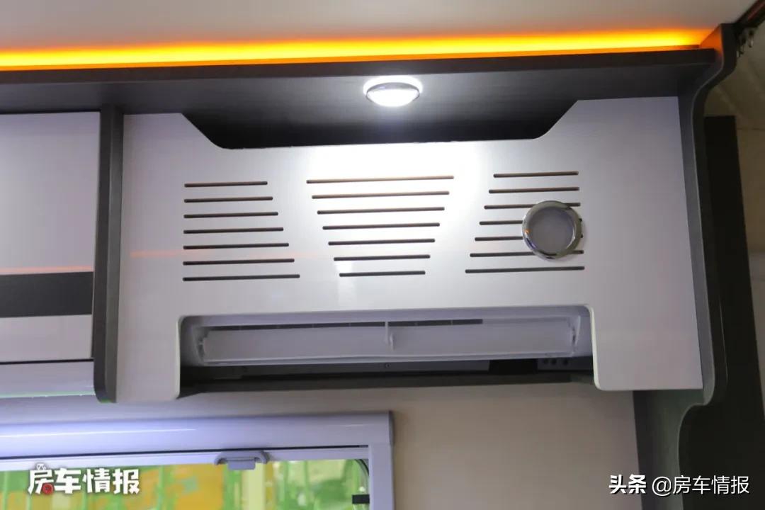 家用商旅两用房车柴油四驱版,福客特猛虎3.5四驱柴油房车