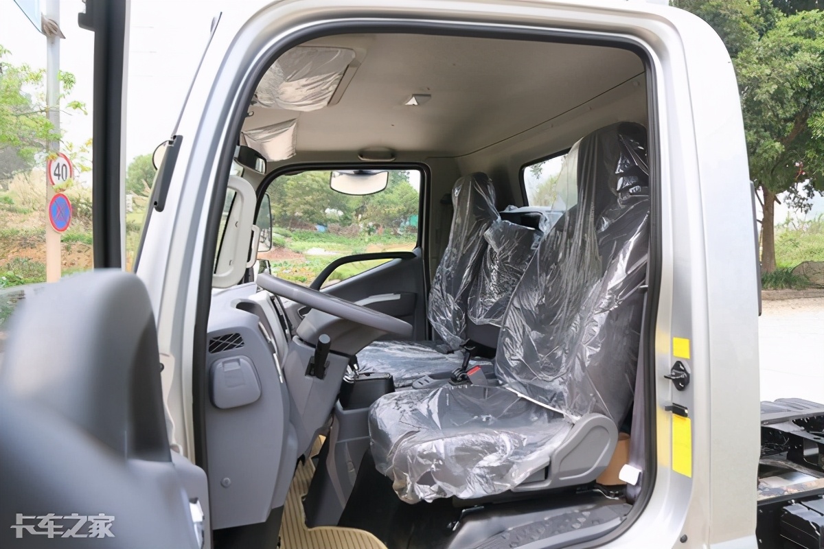 奥铃cts4.2米轻卡新车落地价,奥铃cts150马力最低价