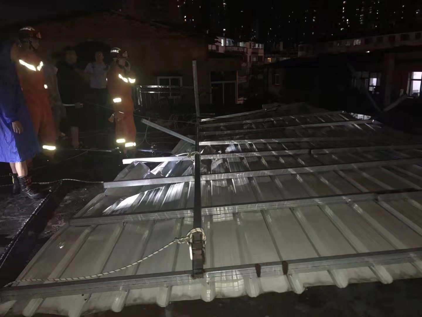 【我为群众办实事】江西景德镇:暴雨天“逆流”而上的瓷都公安