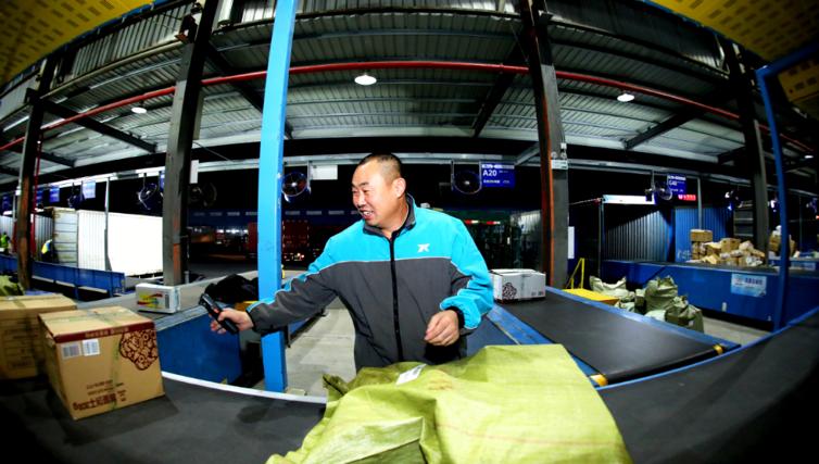 苏宁物流存在的不足以及对策,苏宁物流发展过程经验方法