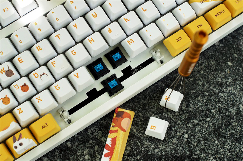 黑爵小键盘推荐,黑爵毛茸茸键盘测评