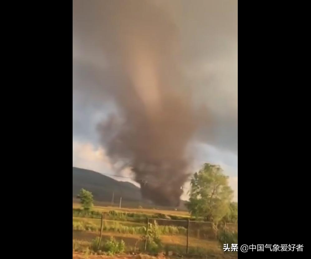 印度一场闪电劈死了多少人,印度季风气候原因