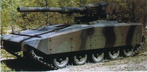 狙击型自行反坦克炮配件,美国122mm轮式自行榴弹炮