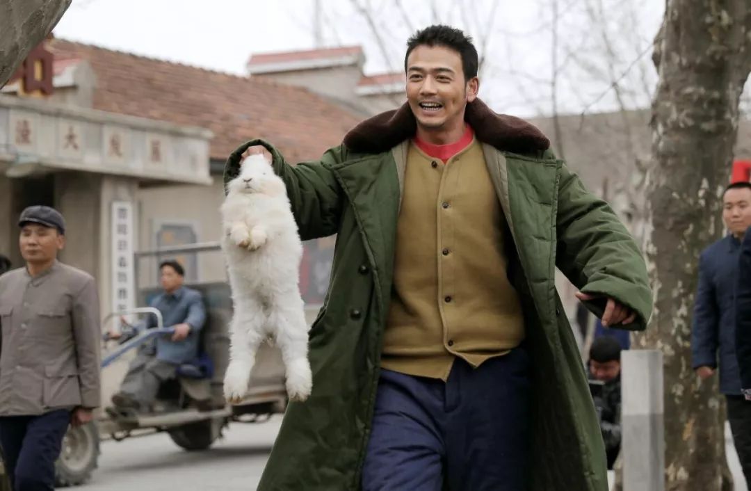 杨烁被曝索要高价片酬,表面上憨厚老实的人出轨