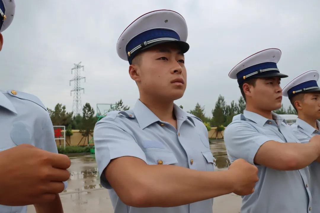 愿你扬帆起航、劈波斩浪——致第二适应期的“新蓝”