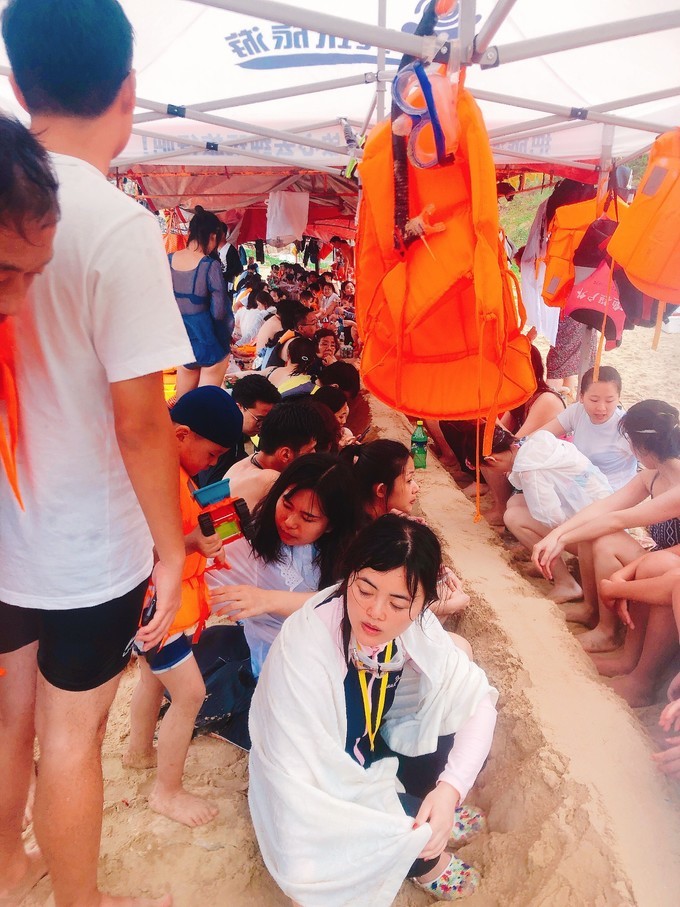 海南冲浪旅游攻略,海南万宁日月湾冲浪攻略