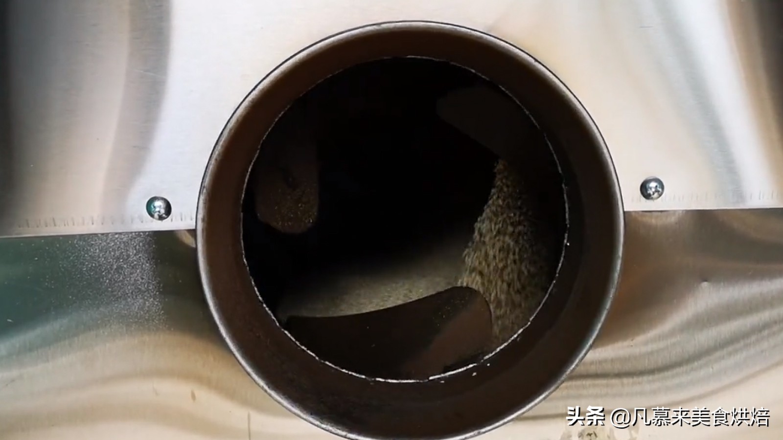 香油是冷榨还是小磨好,香油是小磨油吗