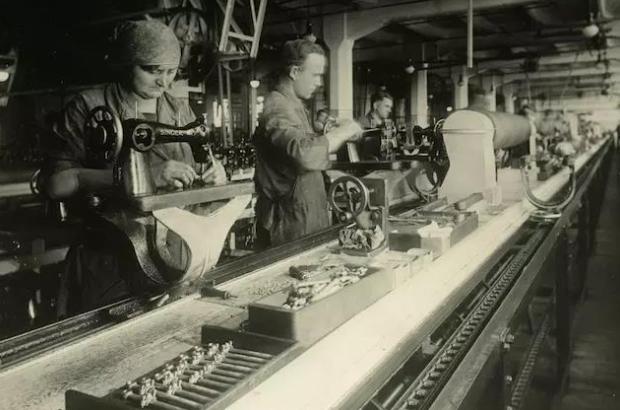 敢对中国搞双标的外企,你们会得到“福报”的