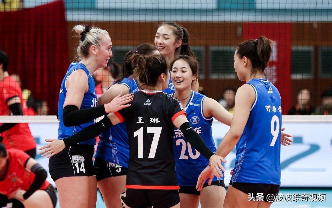 连朱婷守门也防不住！女排世界冠军梅开二度，拒退役剑指东京奥运