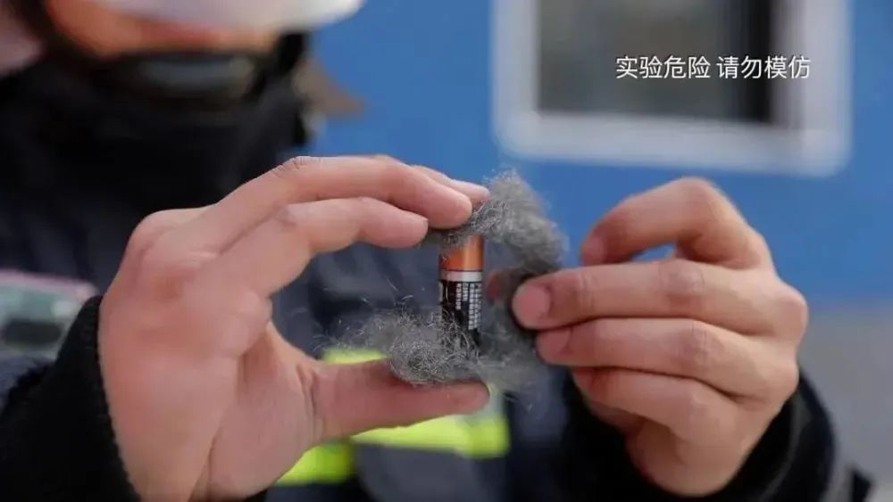 仙女棒烟花过期,网红烟花下架热议