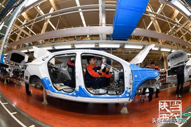 吉利为什么会得到国家的青睐,为什么吉利喜欢跑车