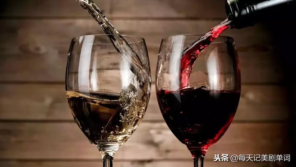 她很害羞英语怎么说,脸红用英语怎么说