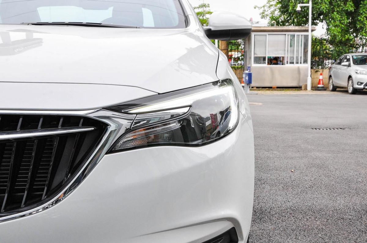 四轮独悬四驱2.0t以上的轿车,四轮独悬的车好不好