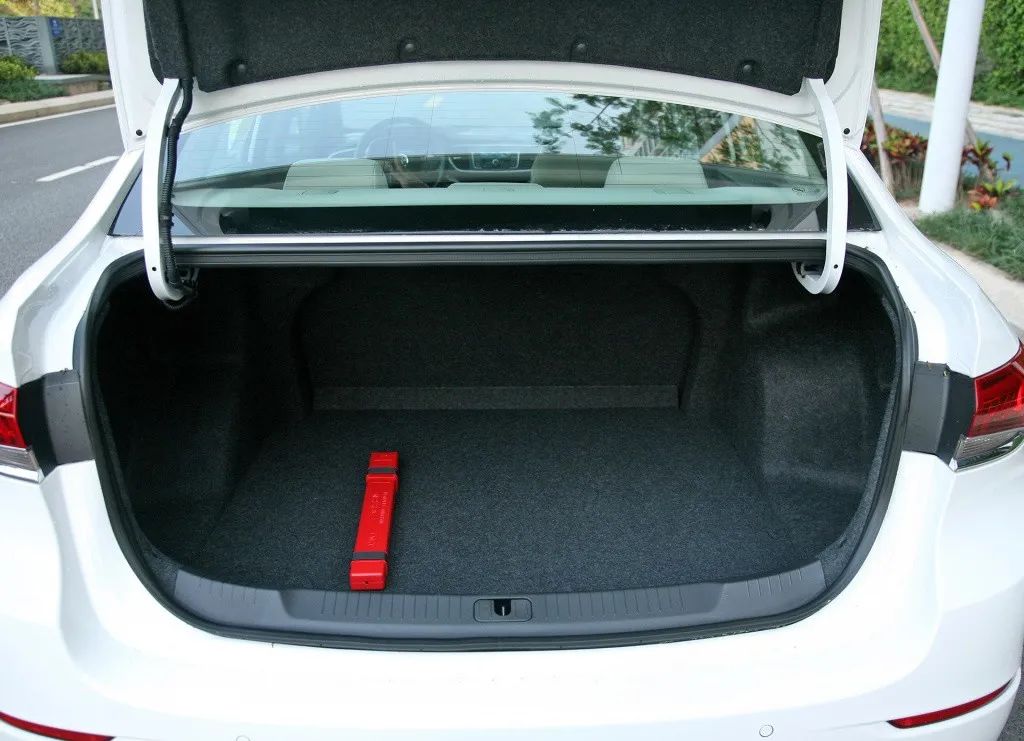 现车推荐|英朗，代步和居家生活首选车