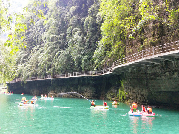 彭水阿依河旅游路线,重庆彭水阿依河漂流双人行攻略