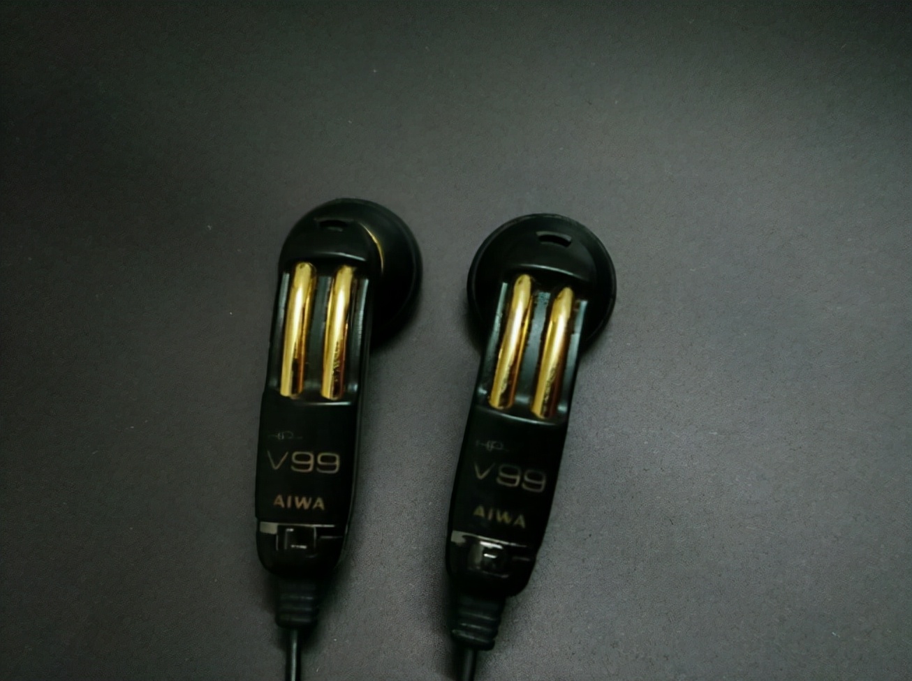 平头耳塞优缺点,平头耳塞式耳机越来越少