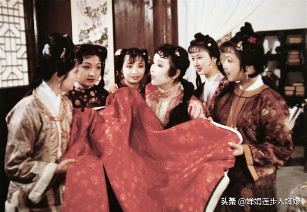 大观园里女孩们的“嫉妒”，黛不如钗，钗不如琴