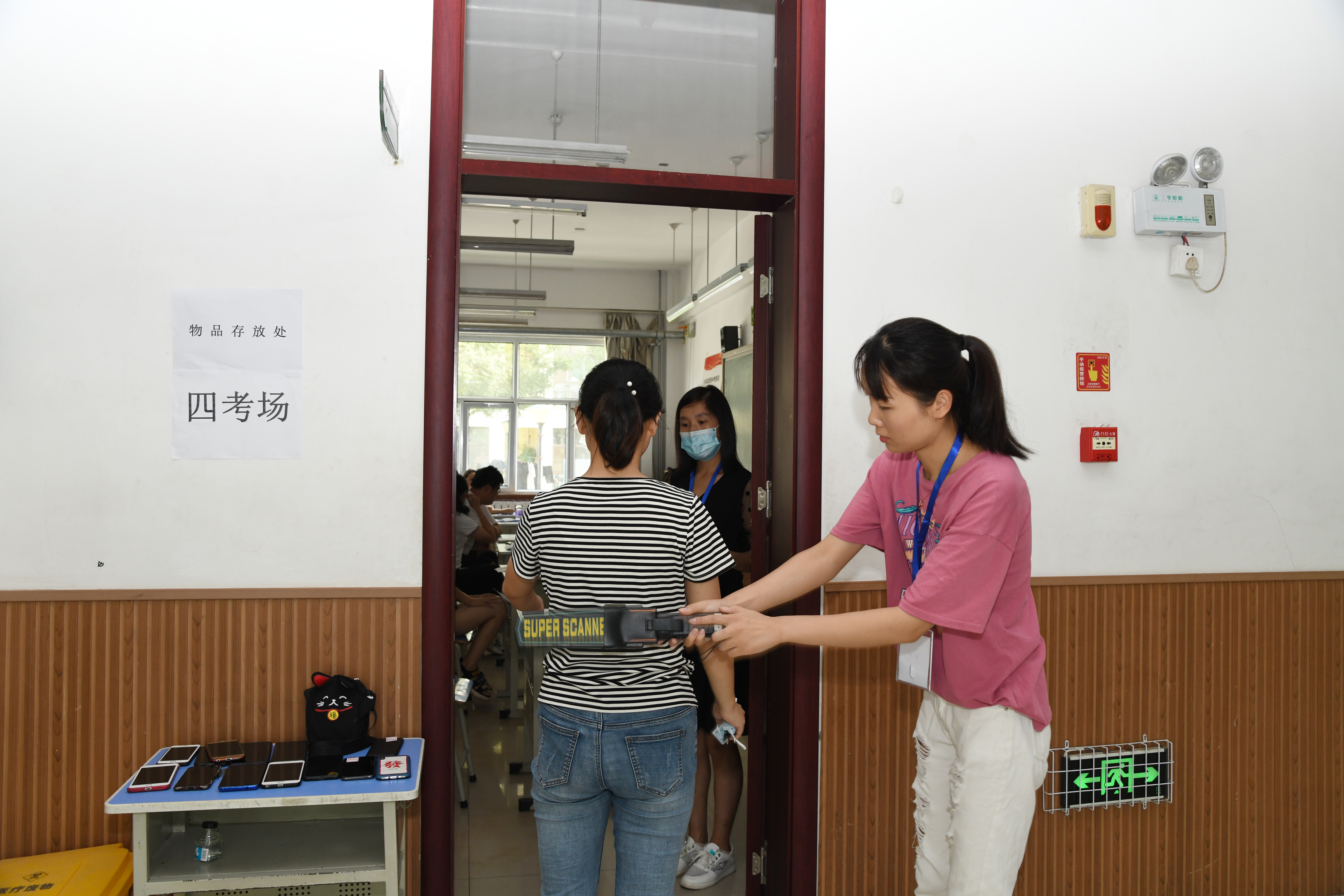 城固法院以考促学,法院干警以学促干