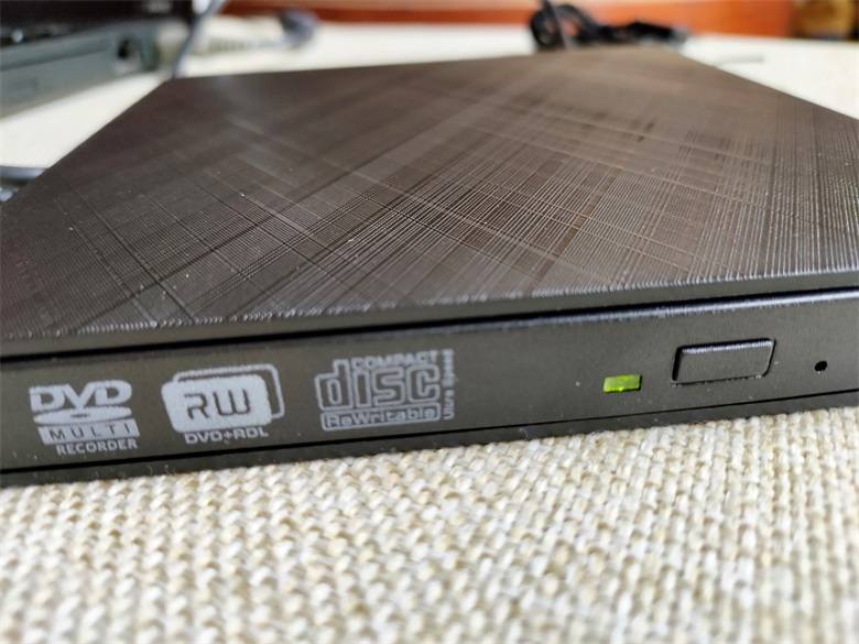 工作生活不可缺的多面手-ORICO奥睿科XD010便携外置光驱