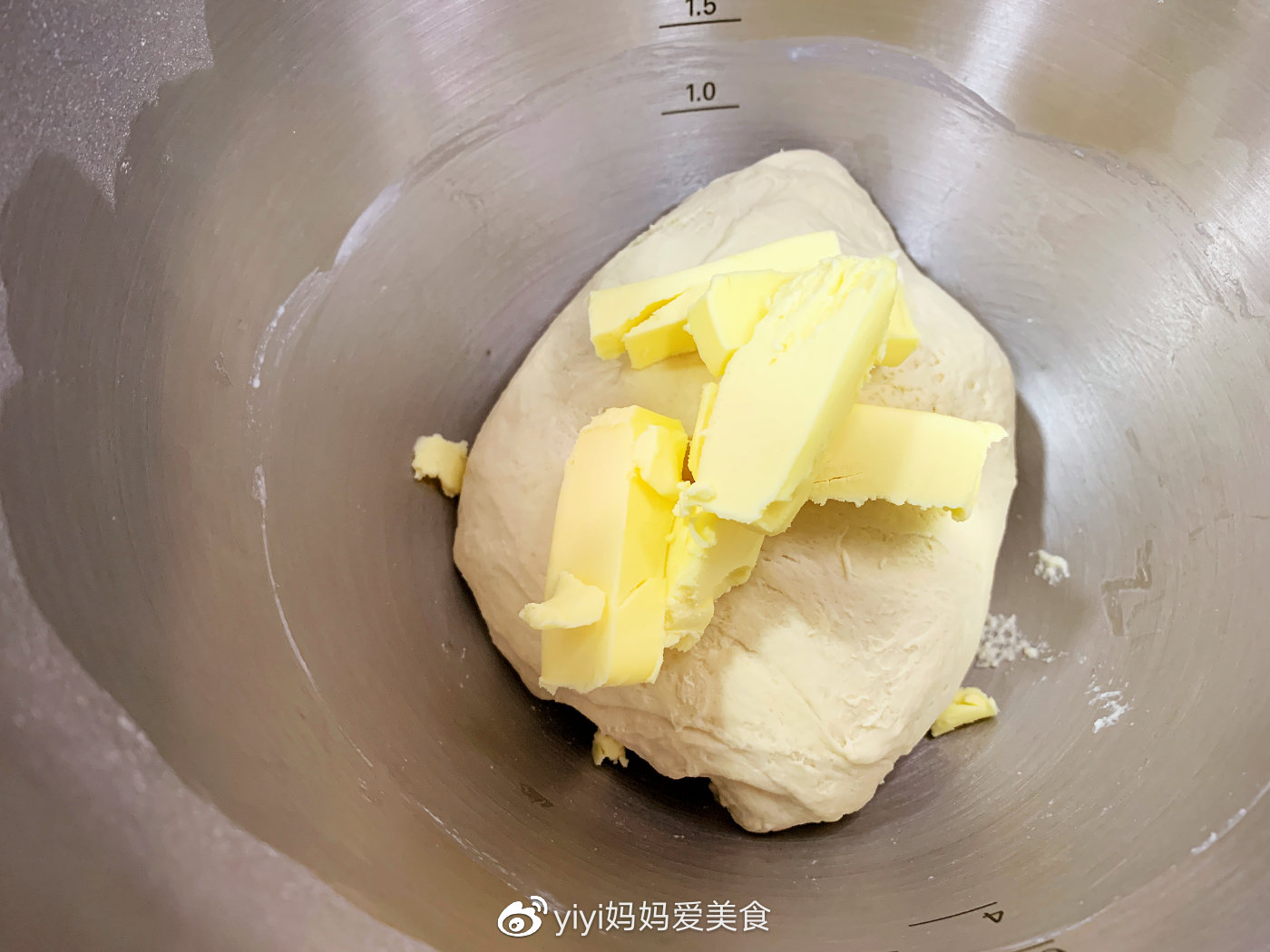 椰蓉白面包最简单的做法,椰蓉面包做的最好的视频