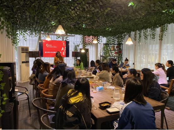 盘丝洞美发沙龙,盘丝洞烫染沙龙