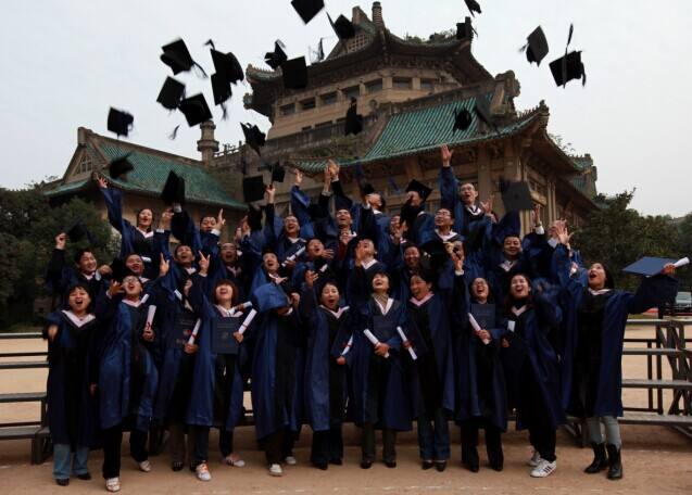 本科生就业都很难，那专科生怎么办？考上大专还有必要去读吗？