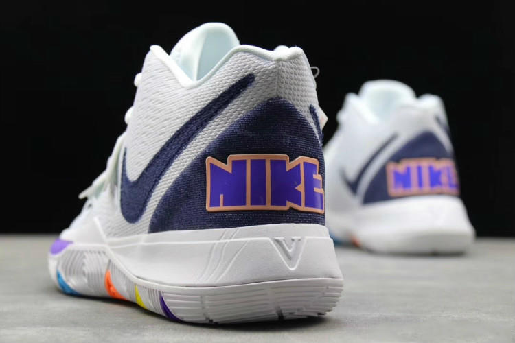 kyrie5海绵宝宝细节,kyrie5新配色海绵宝宝