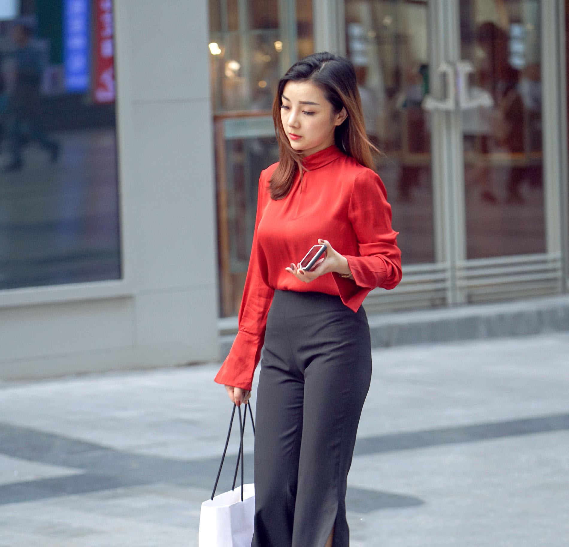 宽肩细腰大胯穿搭,窄胯宽肩怎么穿好看