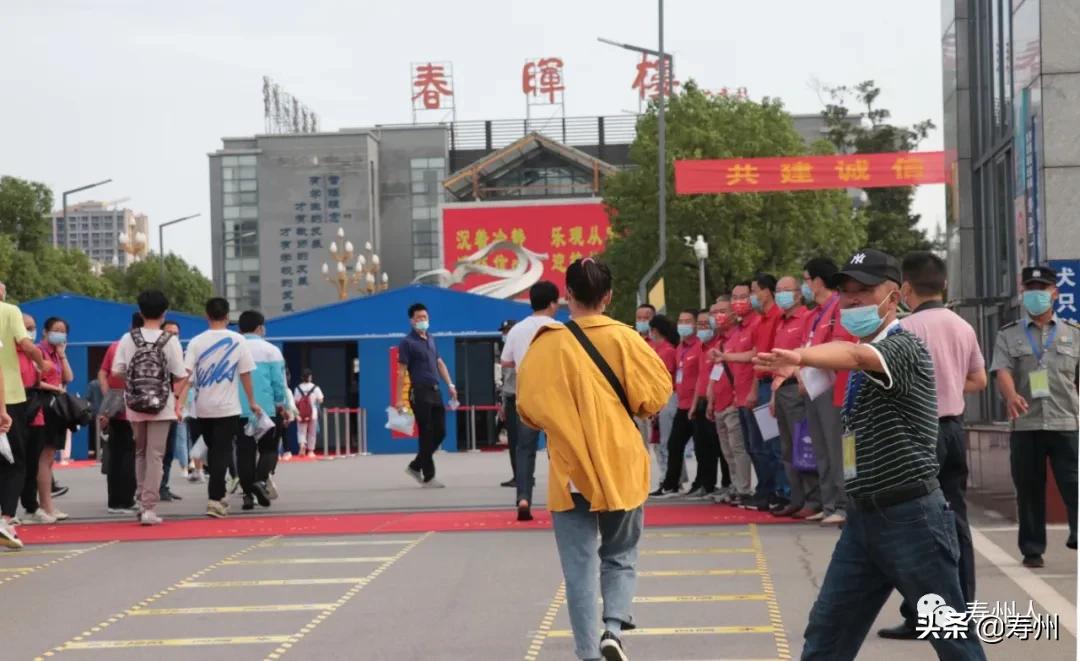 航拍淮南市寿县炎刘中学,航拍寿县一中视频