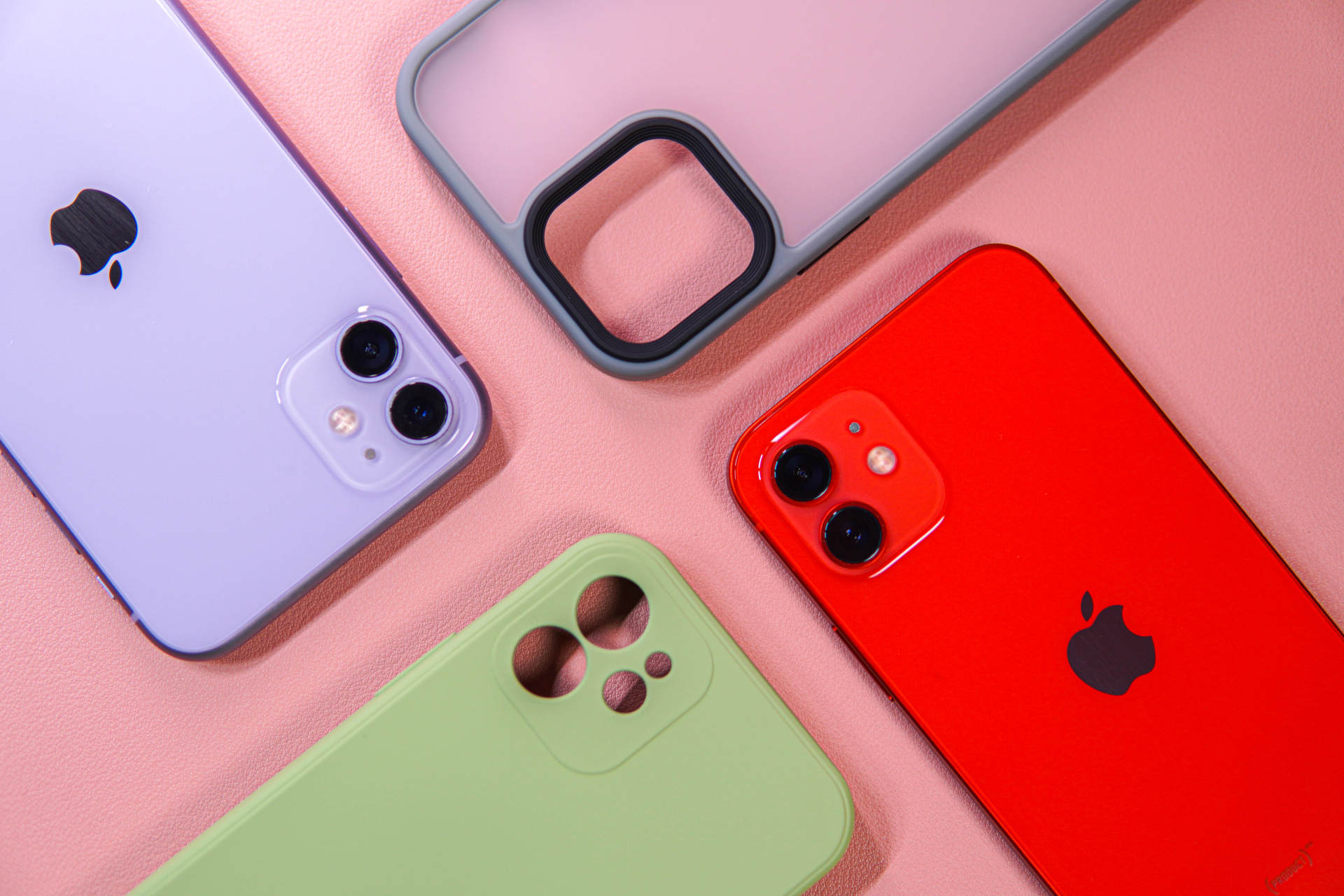 iphone12硅胶壳和皮革哪个好,iphone12promax钢化膜