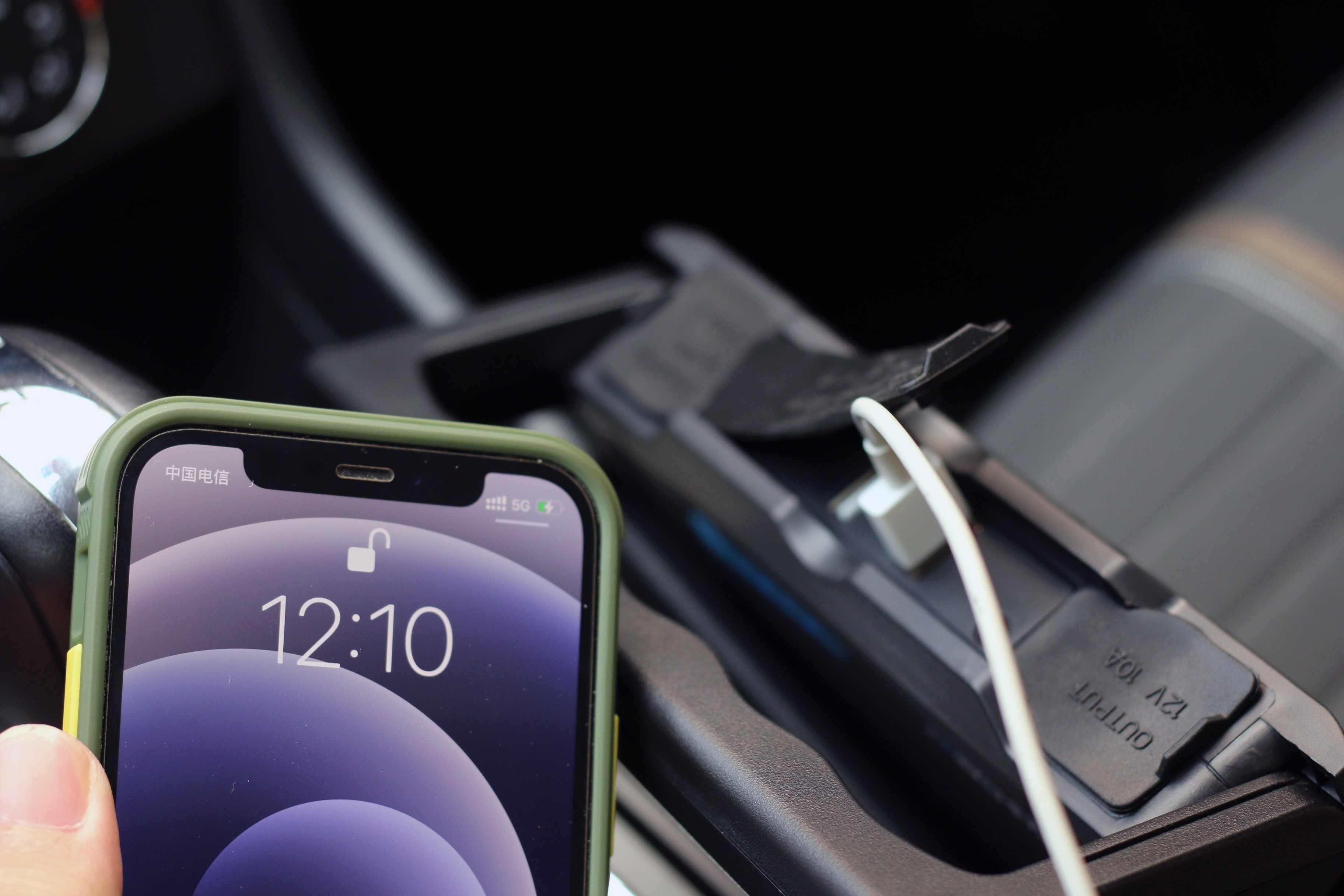 卡儿酷24伏应急启动电源,卡儿酷多功能汽车应急启动电源