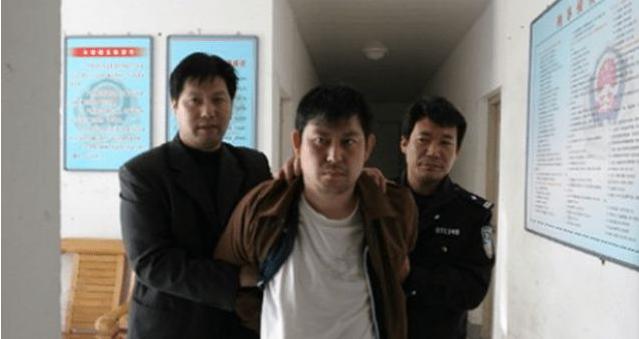 2003年汽车盗窃案,2009年汽车盗窃案