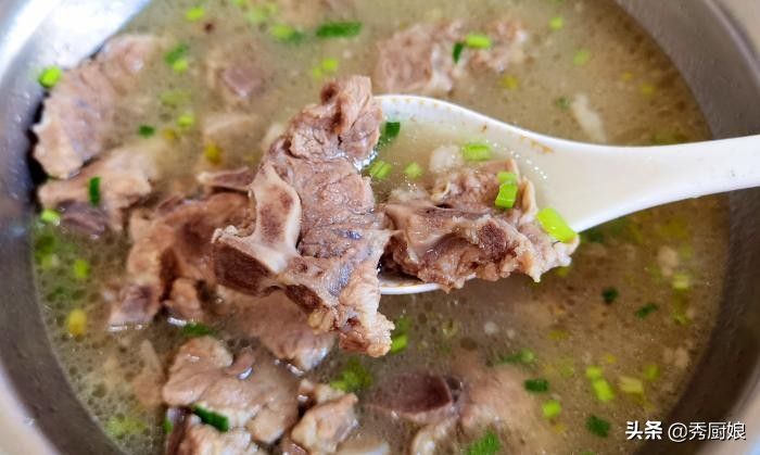 炖排骨汤直接下锅就错了,炖排骨先放了水了怎么办