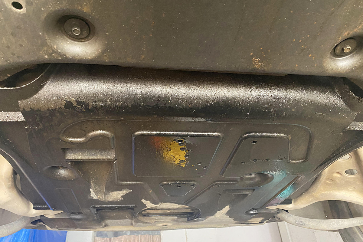 奔驰gl350柴油漏灰色粘液,个人奔驰gl350