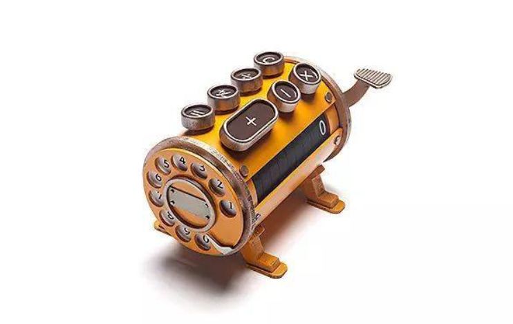 用遥控、领带、嘴巴操控手机打字？这公司设计了一本书的沙雕产品