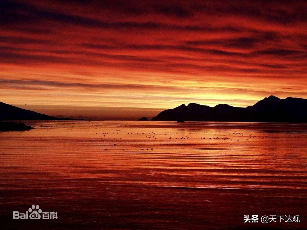 冰岛｜北大西洋中的一个岛国，人口约为34万，首都是雷克雅未克