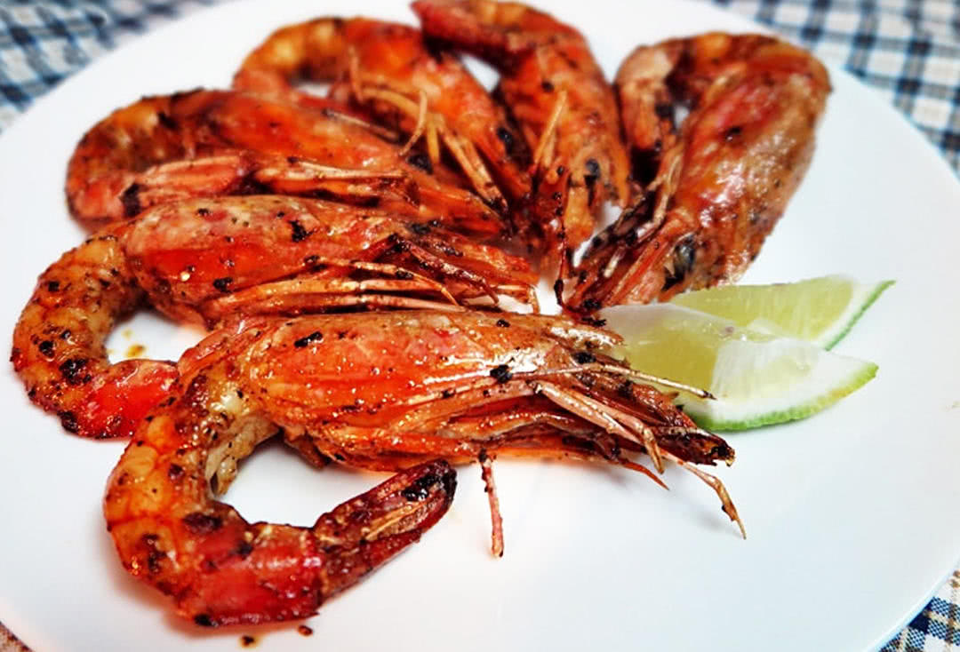 大虾别再水煮了试试这个新做法,大虾这么煮估计几斤不够吃