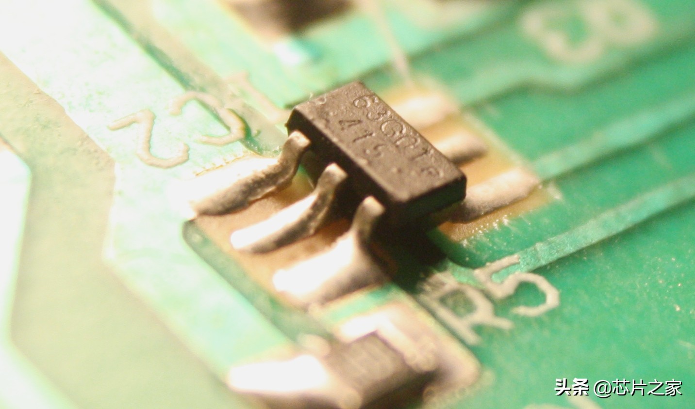 macbook61w充电器拆解,假冒苹果充电器拆解