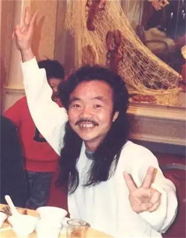 古龙书籍天涯明月刀简介,古龙的抚养费是多少