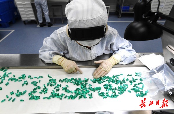 防控疫情体现中国力量,中国新冠疫苗彰显国家的强大