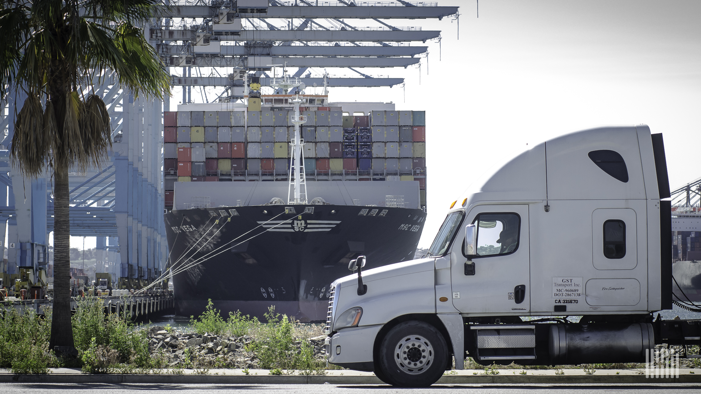 联邦快递与dhl,联邦快递与DHL哪个好