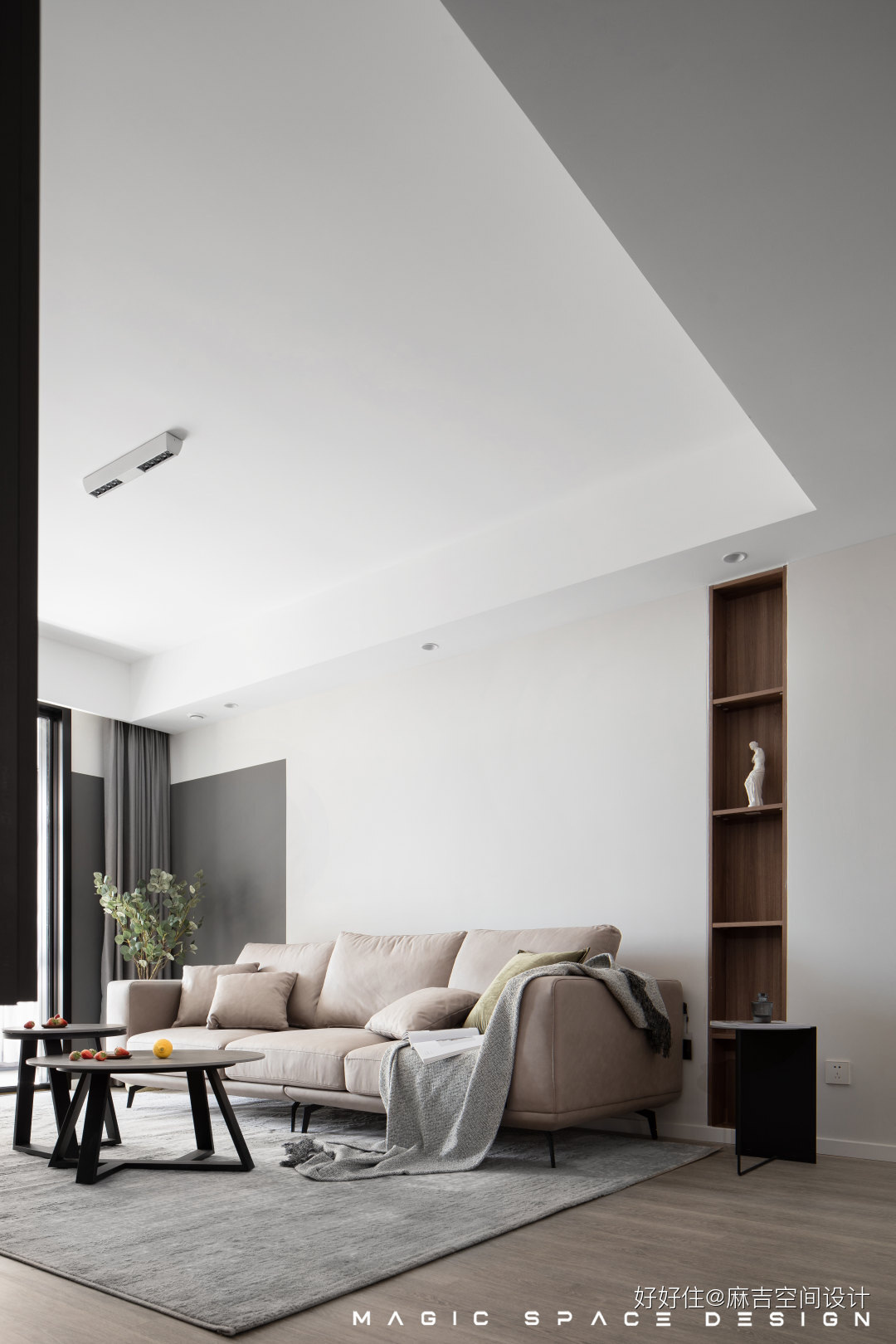 170平客厅阳台现代简约设计,北阳台西厨现代轻奢