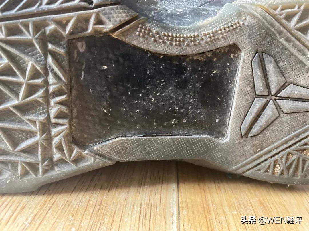 回顾科比上脚的10代战靴,生命的礼赞科比瓦妮莎