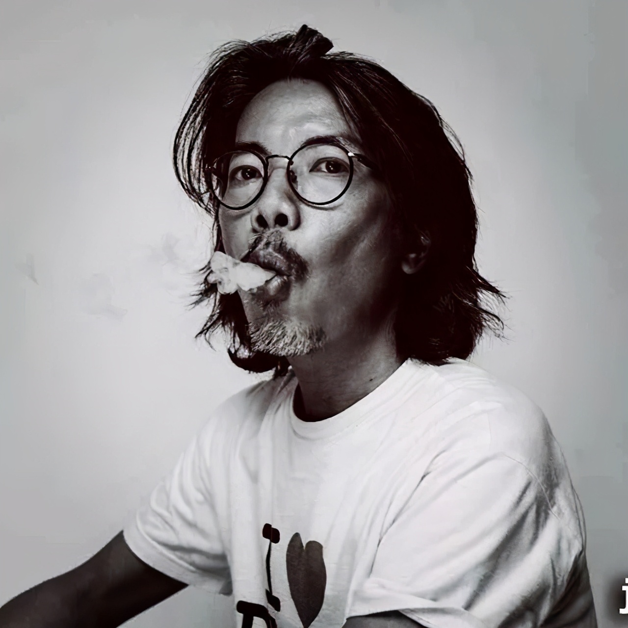 王菲50多岁依旧年轻的心态,半隐退娱乐圈