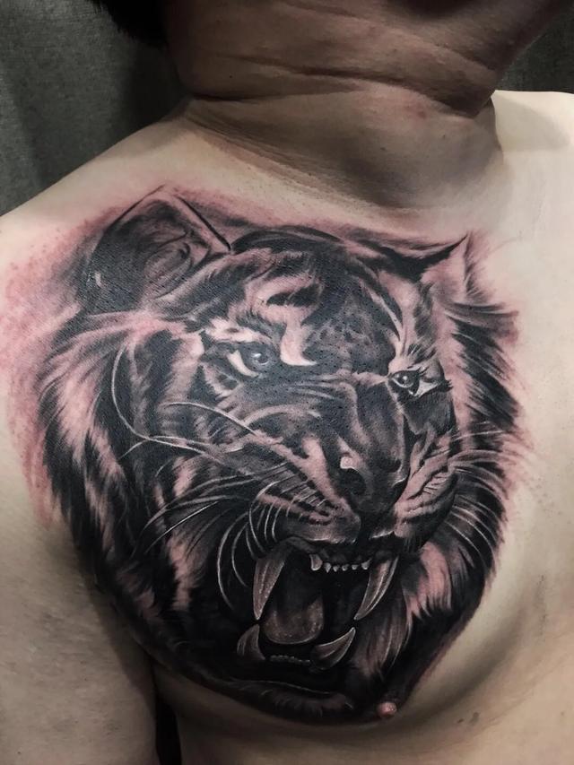 没有绘画基础学纹身有前途嘛,没有画画基础能学纹身吗